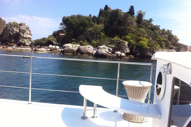 Coast to Coast from Taormina -2 HOURS MINI- CRUISE ISOLABELLA - Group size and guided pacing: why the number matters