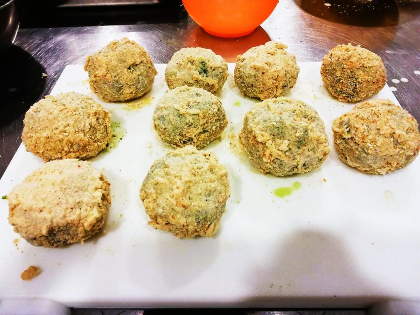 Cooking Class Arancini in Catania - What you should bring (and what to wear)