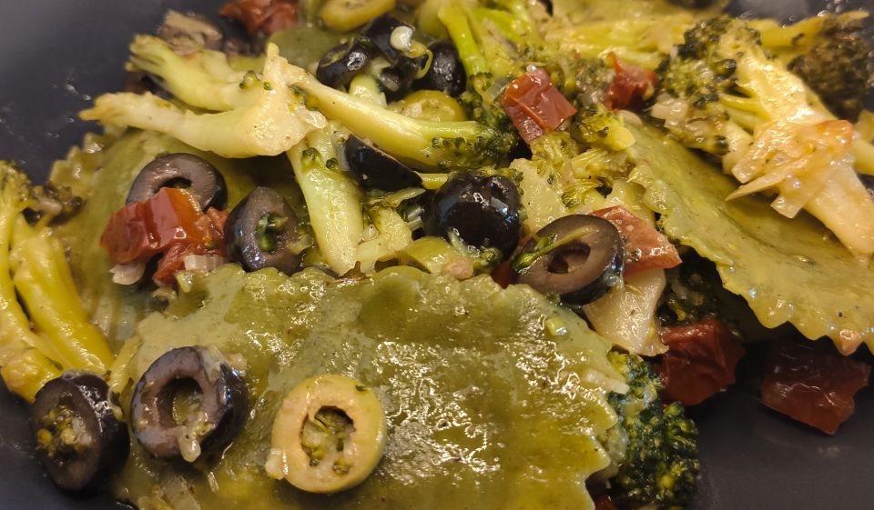 Cooking class fresh pasta - Sicilian Sauces You Make: Ragù, Norma, and Pesto