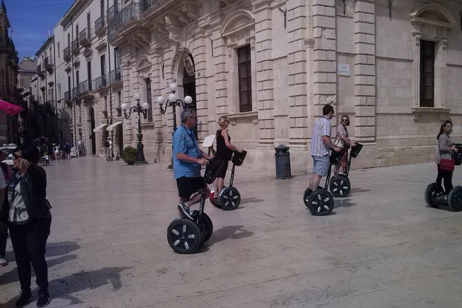 CSTRents - Syracuse Segway PT Authorized Tour - Fountain of Aretusa and Piazza del Duomo: the postcard stops