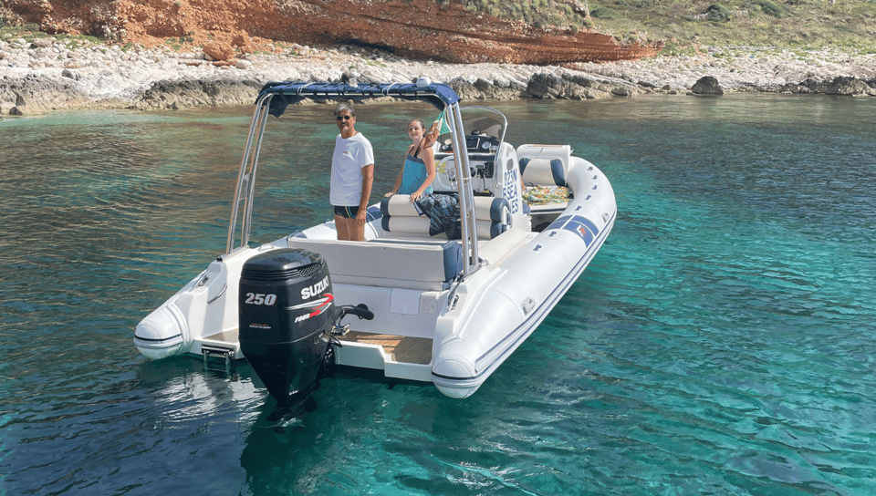 Da Trapani: Escursione alle isole Egadi Favignana & Levanzo - Bue Marino quarry scenery plus Favignana town time