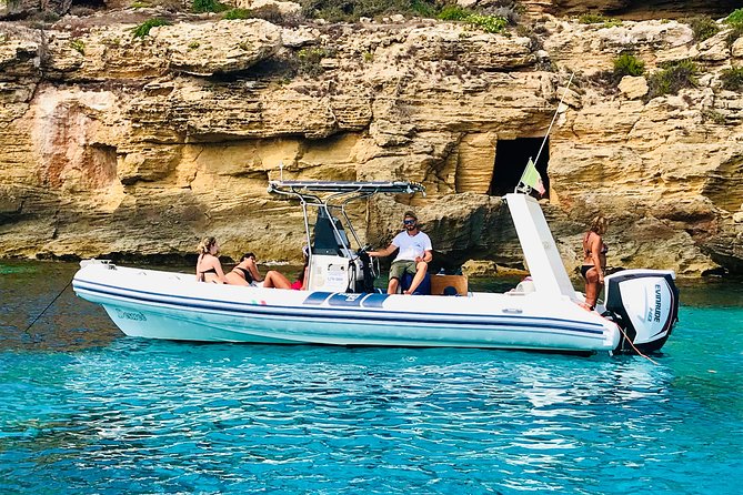 Daily Egadi Tour: Favignana and Levanzo in Rubber Dinghy - Favignana Time on Land: The Pese Visit and Lunch Reality Check