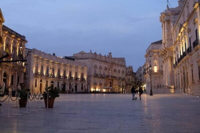Day Trip: Noto and Siracusa Highlights From Catania or Taormina - Neapolis Archaeological Area: The Big Ancient Set Pieces