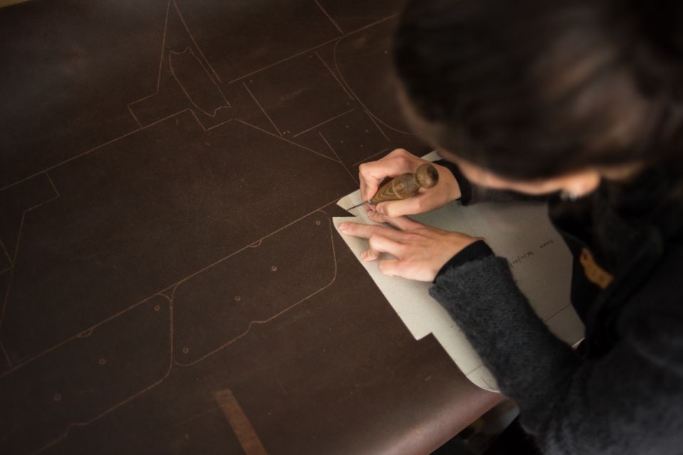 Design and Craft with Leather in Palermo - Finding Via Sant’Anna and getting set for a 3-hour leather session