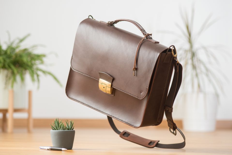 Design and Craft with Leather in Palermo - Cutting, sewing, and finishing: the part you’ll feel in your hands