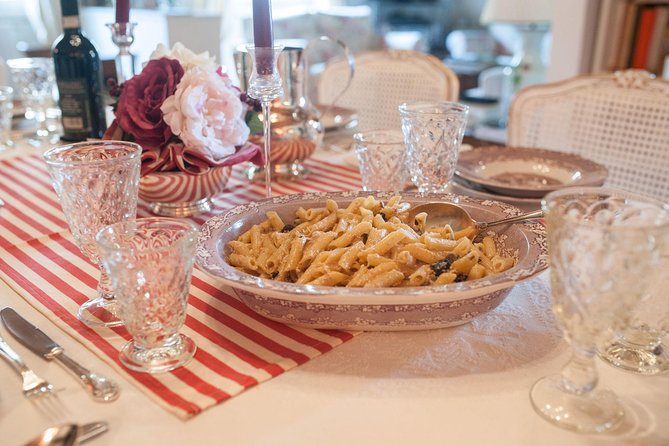 Dining Experience at a local's Home in Campofelice di Roccella with Show Cooking - How the Menu Structure Helps You Enjoy It