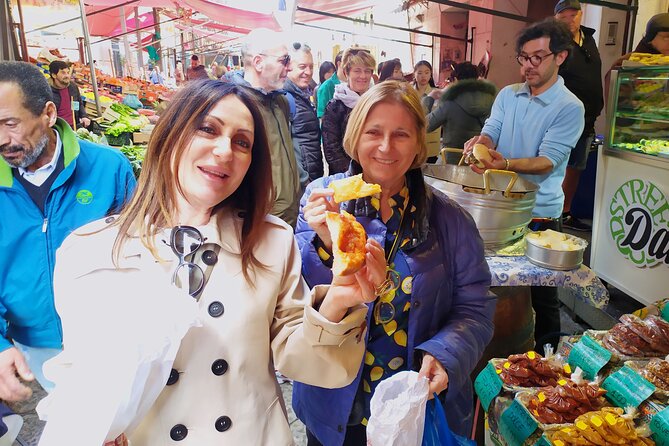 Discover Palermo in 3 hours. Art, history, markets and street food - Piazza Pretoria: the Fountain of Shame and what locals mean