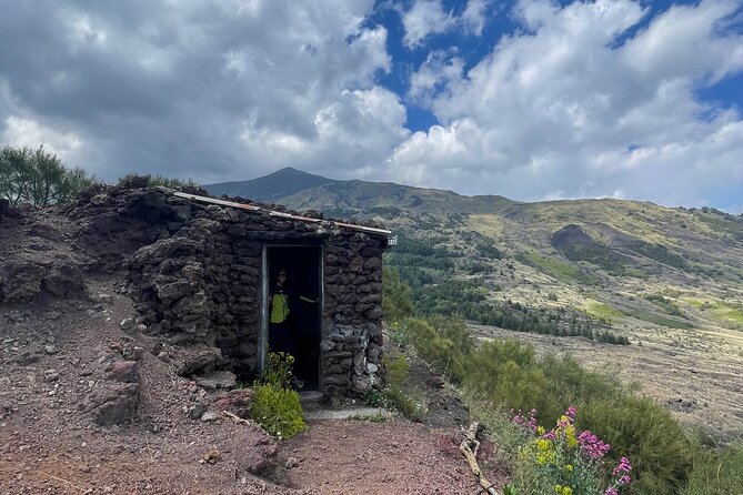 E-bike excursion on Etna - What to Bring and What Costs Extra