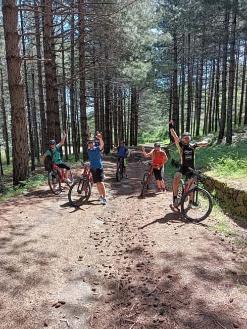 E-mtb tour through lava flows and down to Alcantara gorges - From Via Nazionale to 1700 m: how the day starts