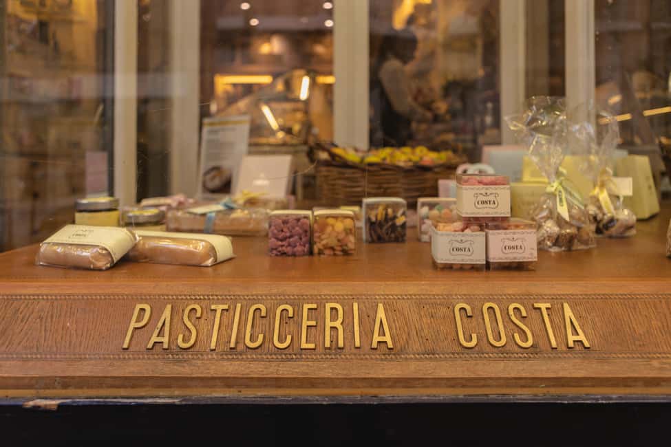 Eating Palermo: Evening Food & Wine Tour - Palermo’s La Kalsa evening: food-first, short and walkable
