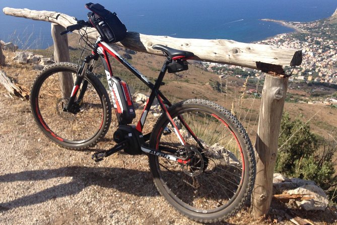 eMTB Rental in Palermo - Going Beyond the City: Inland Riding and Off-Road Confidence
