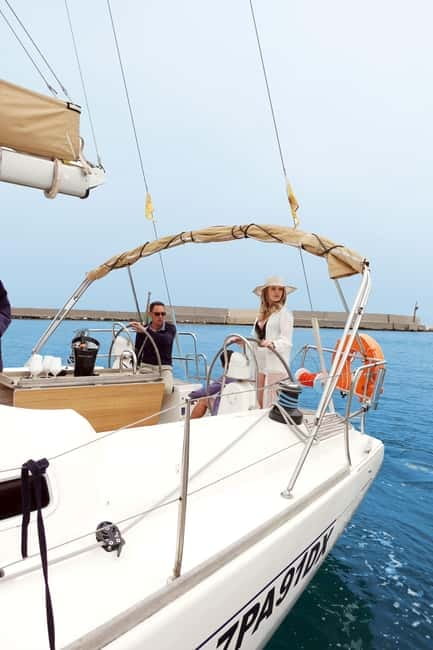 Escursione di mezza di giornata in barca a vela - Grotta Regina stop: the pause that makes the trip worth it