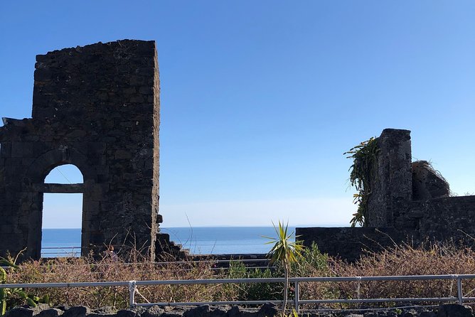 Etna, Acicastello and Acitrezza - Zafferana Etnea tastings: a smart break in the middle of the day