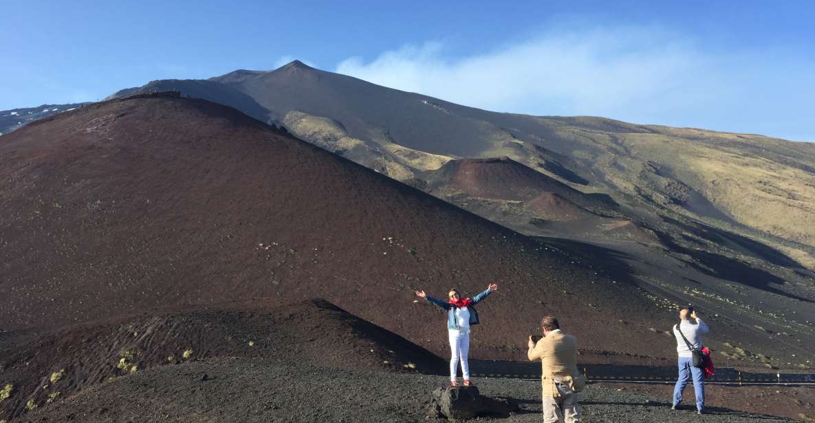Etna Basic Tour 1900 metres - Mt. Etna’s 1,900-Meter Zone: where the volcano becomes understandable