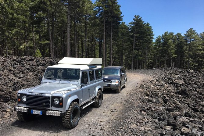 Etna Grantour - 4x4 & trekking - Private tour with lunch included - The guide experience matters here (Sebastián’s style)