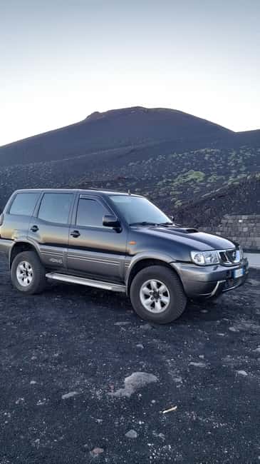 Etna: Jeep excursion and trekking suitable for everyone. Shoes and jacket provided free of charge. - The guided Etna park time: plants, lava, and minerals