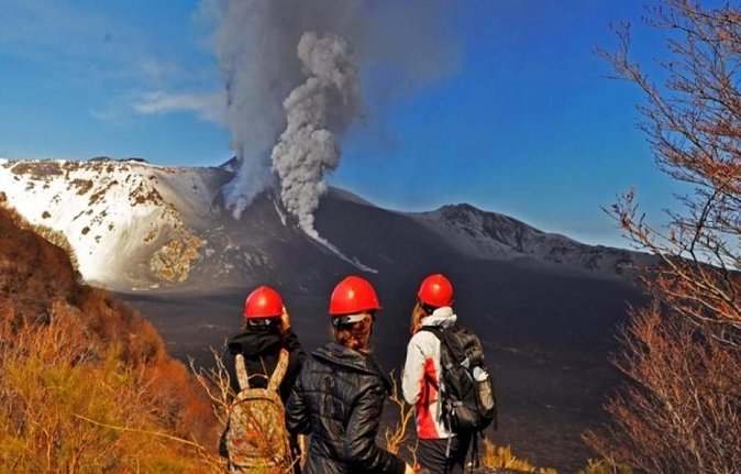 Etna Morning From Catania - Mount Etna from Catania: what this morning format really gives you