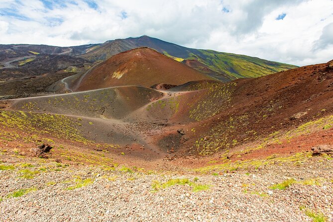 ETNA NORTH BASIC TOUR 2.000 mt - Guides that keep Etna understandable (and not scary)