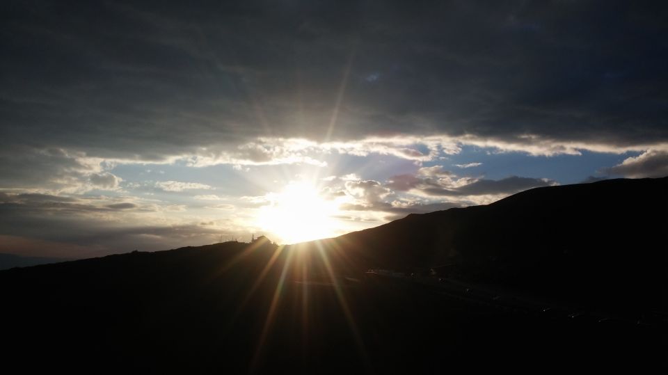 Etna Private Sunset Tour with Prosecco - The honey farm stop: tastings that make Etna feel local