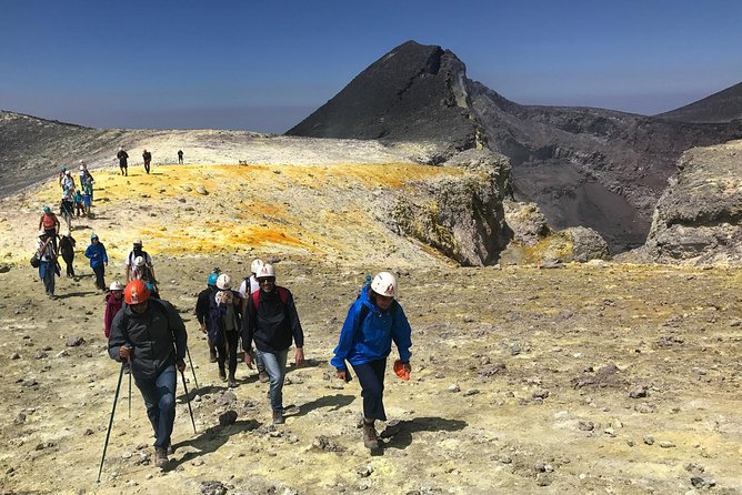Etna, Summit Craters - Getting to Etna: Nicolosi, a 9:00am start, and the ride to 2900m