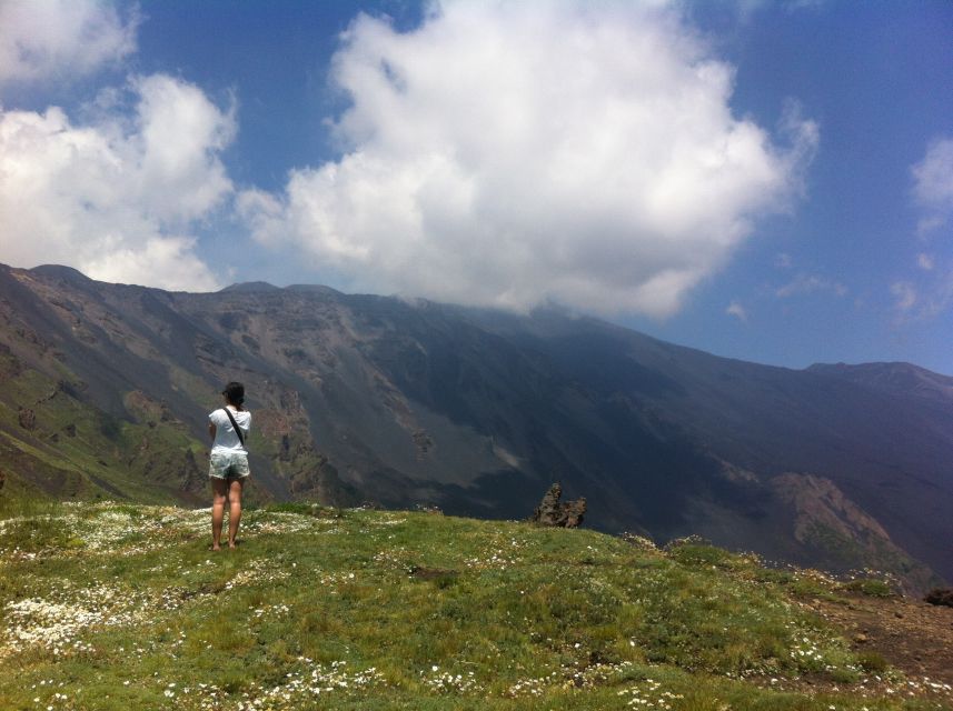 Etna: Sunset Tour on the Volcano - Guides matter: the personalities behind the best moments