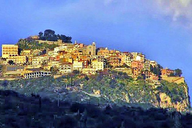 Etna - Taormina - Castelmola - Taormina on Corso Umberto: where you get history and freedom