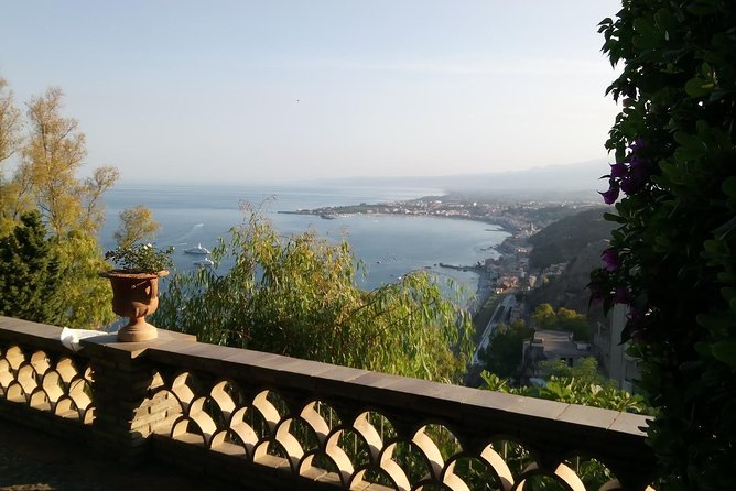 Etna & Taormina from Catania - Grotta time on Etna: helmets, torches, and the winter safety rule
