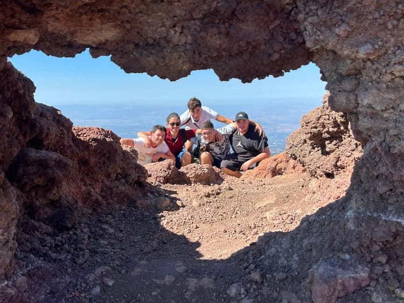 ETNA: TOUR GUIDATO DELL'ETNA CON PRELIEVO DA CATANIA - The drive up and the first Etna clues near Rifugio Sapienza