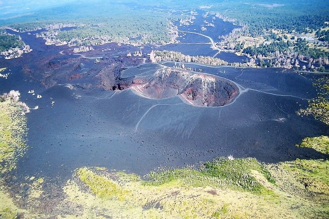 ETNA - Trekking to the Craters Eruption of 2002 - Key moments that make this Etna trek worth it