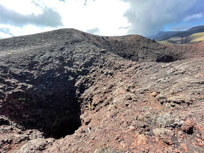 ETNA VOLCANO: Excursion to the Craters of 2002 - Why Etna’s 2002 craters feel different from a basic volcano view