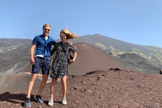 Etna2000m only to be booked by groups of 4 to 6 people. - Getting there from Catania: pickup that lowers the stress level