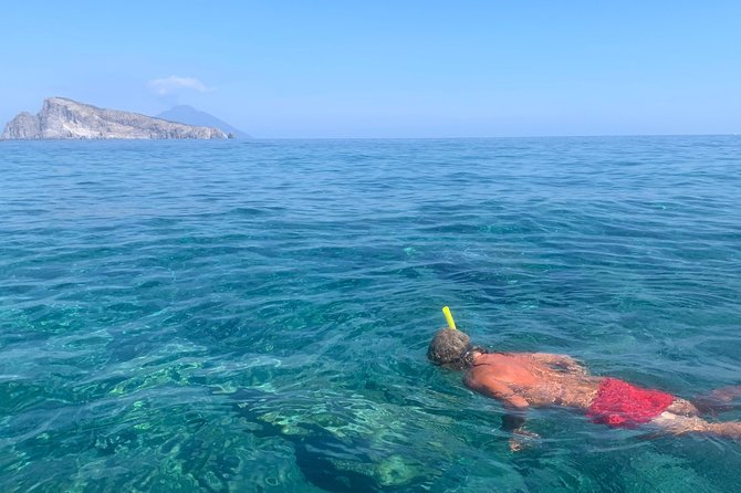 Exclusive tour of Stromboli island, Boat tour with Pasqualo - Meeting at Pontile Stromboli: small group, real flexibility