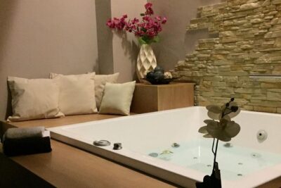 Exclusive Wellness Path - Arriving at Salus and using your private changing room