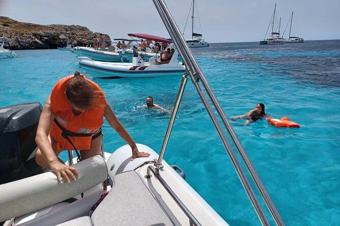 Favignana and Levanzo: Island tour by rib boat from Trapani - Levanzo first hits: Cala Faraglione and a sea stack viewpoint