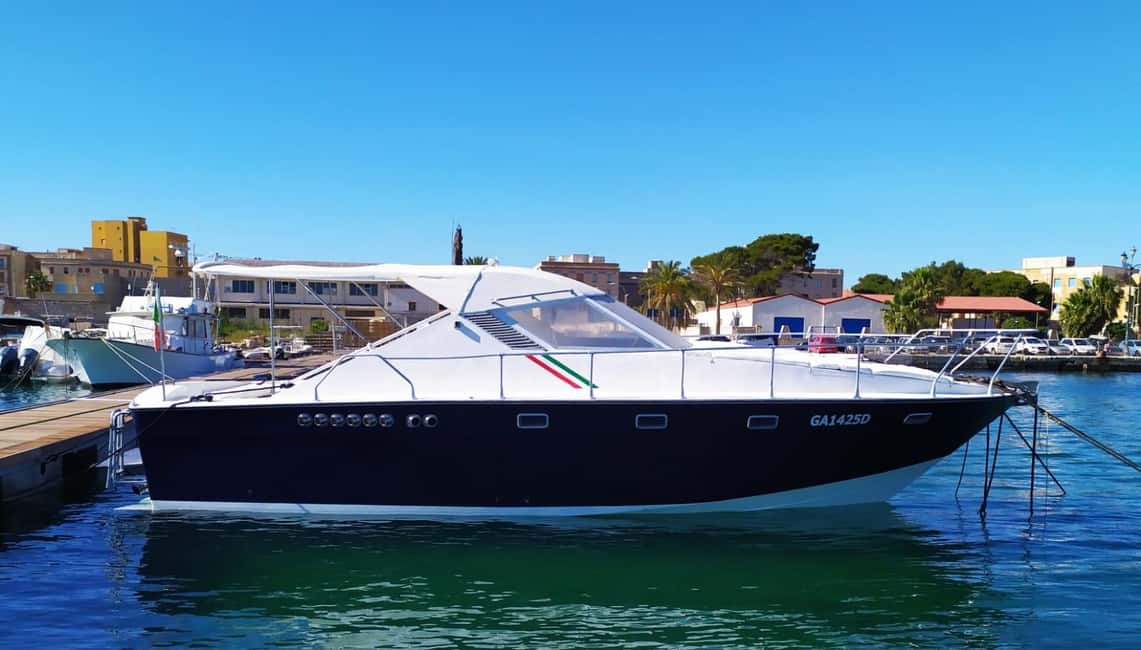 Favignana and Levanzo with Elisabetta II - Getting to the start: Trapani, Molo Navi Veloci, and the white-tent deck