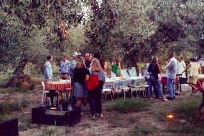 Food Experience at our Farm in Noto Hills - The seasonal “gathering” moment: what might happen before lunch