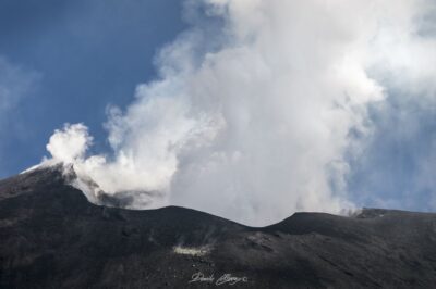 From Catania: Etna tour to the Base of the Summit Craters - Cable car to 2500 m, then 4x4 to 2950 m
