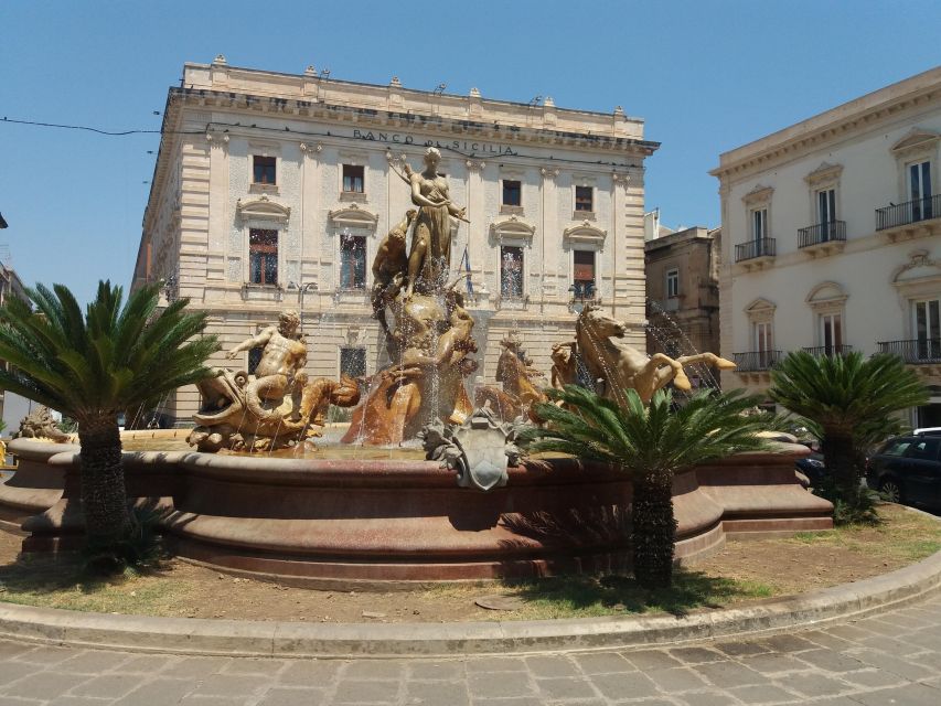From Catania: Syracuse, Ortigia and Noto Full-Day Tour - Noto in 90 minutes of wonder-making: Baroque look meets Meti Hill