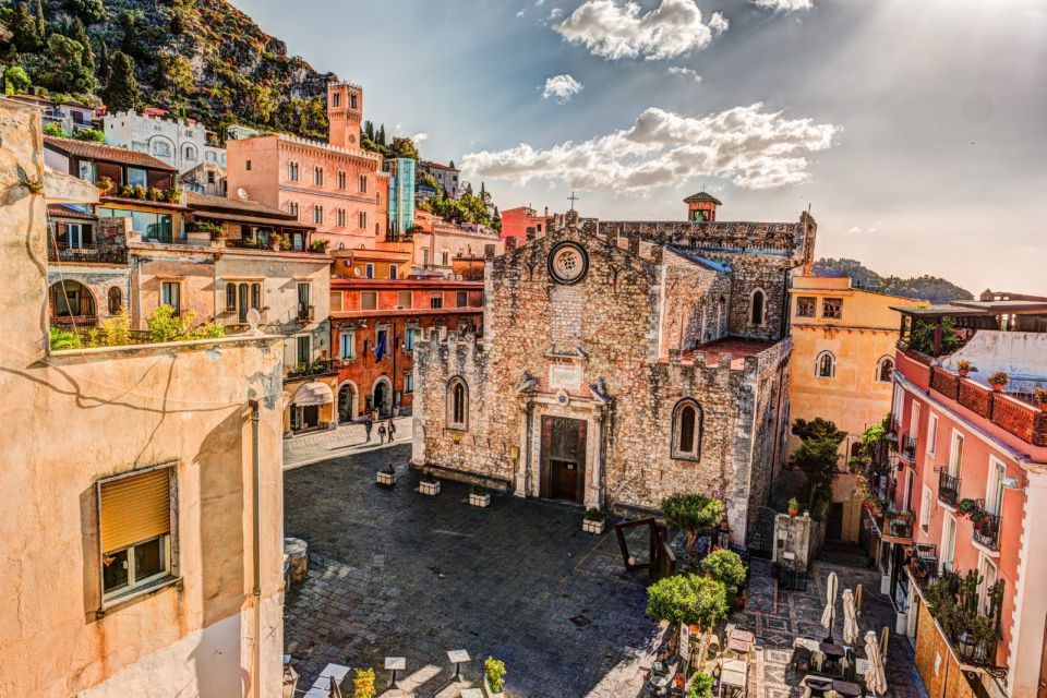 From Catania: Taormina, Isola Bella, and Castelmola Day Trip - Castelmola Finale: The Best Kind of Let-Your-Feet-Walk Ending