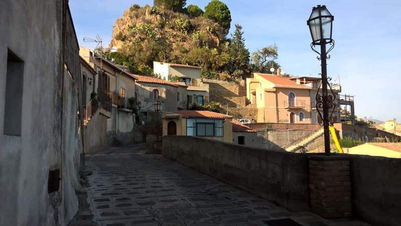 From Catania: Taormina, Savoca, & Castelmola Tour w/ Lunch - Guides matter more than you think