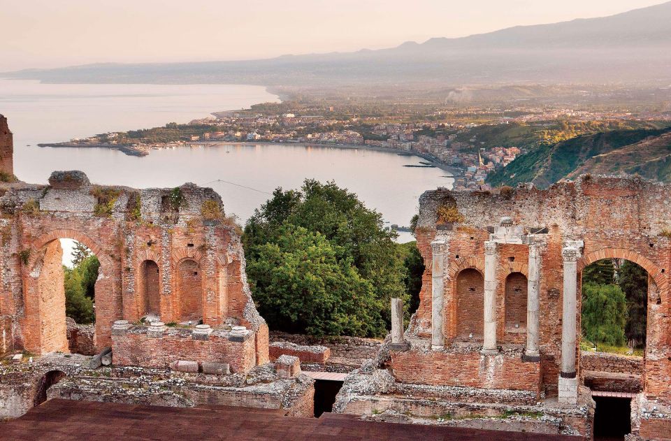 From Cefalù: Day Trip to Mount Etna and Taormina - Etna lunch time: how to use the free window well