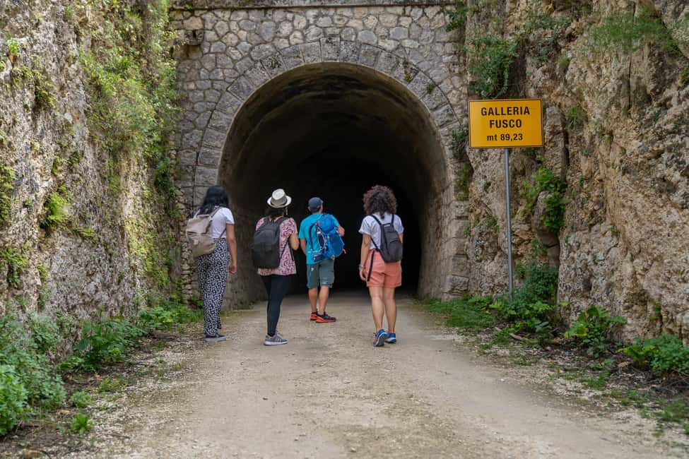 From Siracusa: Pantalica Nature Reserve Guided Hiking Tour - From Siracusa to Pantalica: the day’s flow that keeps it easy