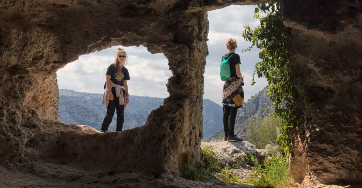 From Siracusa: Pantalica Nature Reserve Guided Hiking Tour - What the guided hike feels like in practice (4 hours on the trail)