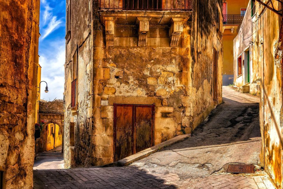 From Syracuse: Car/Minivan Tour to Noto, Ragusa and Modica - Ragusa Ibla: alleys, churches, and hilltop views