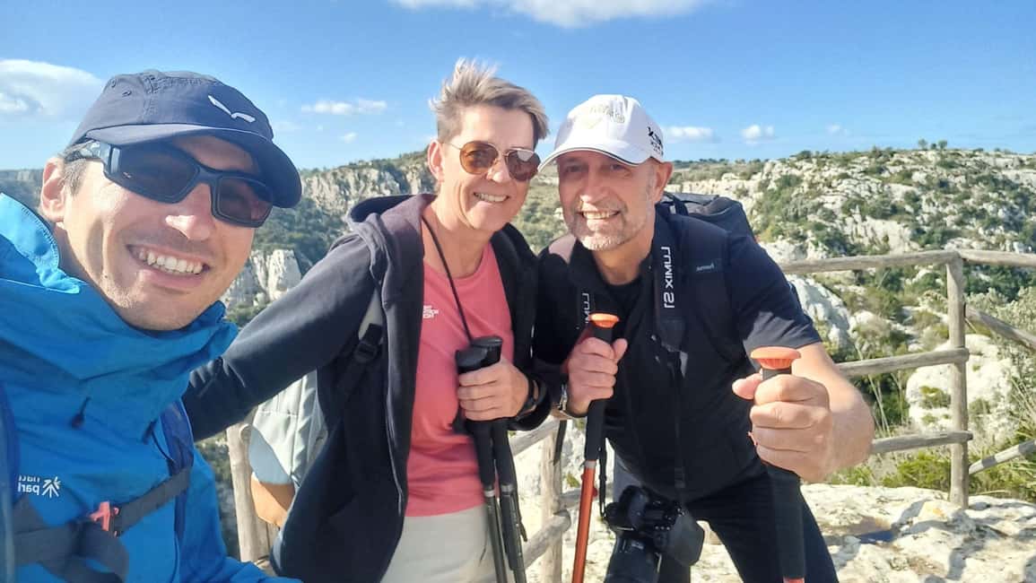 From Syracuse: Cavagrande Natural Reserve Guided Trek - Getting there from Ortigia: the van ride is part of the deal