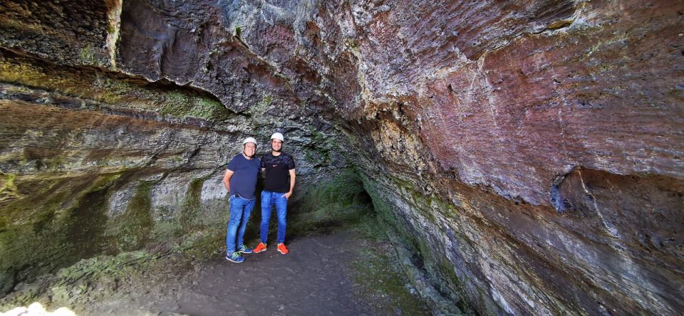 From Syracuse: Mount Etna Guided Morning Hike & Food Tasting - Caving at Grotta dei Tre Livelli: why it’s more than a photo stop