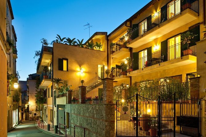 From Syracuse: Private Taormina and Castelmola tour with lunch - Price and value: is $386.98 per person worth it?