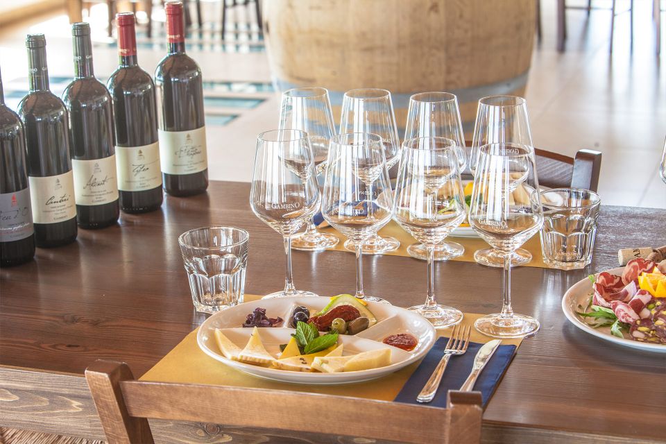 From Taormina: Private 3 Etna Wineries with Food & Wine - The guides and sommeliers: where the day gets memorable