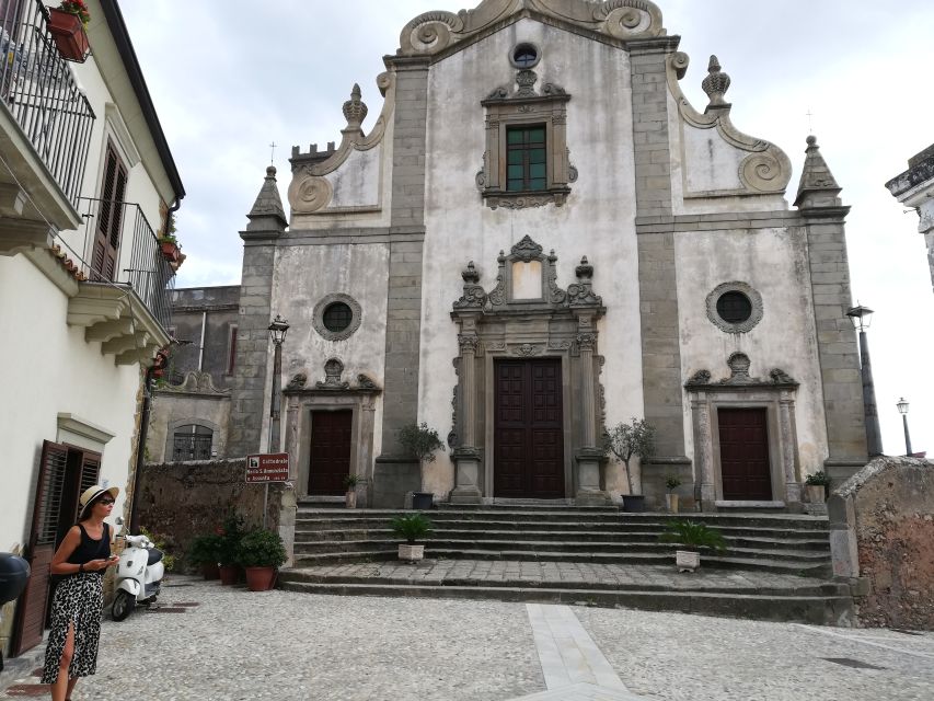 From Taormina: The Godfather Movie Tour of Sicily Villages - Guide quality: the difference-maker in these towns