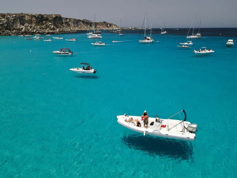 From Trapani: Egadi Islands Favignana & Levanzo Cruise - Camera segreta and other quick stops: what those moments are for